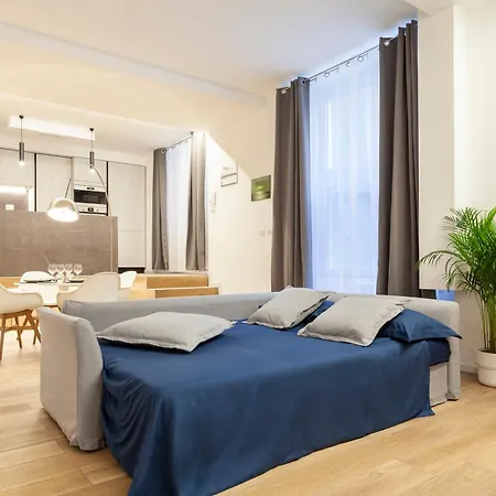 Duomo-centrale Luxury Open Space Apartment